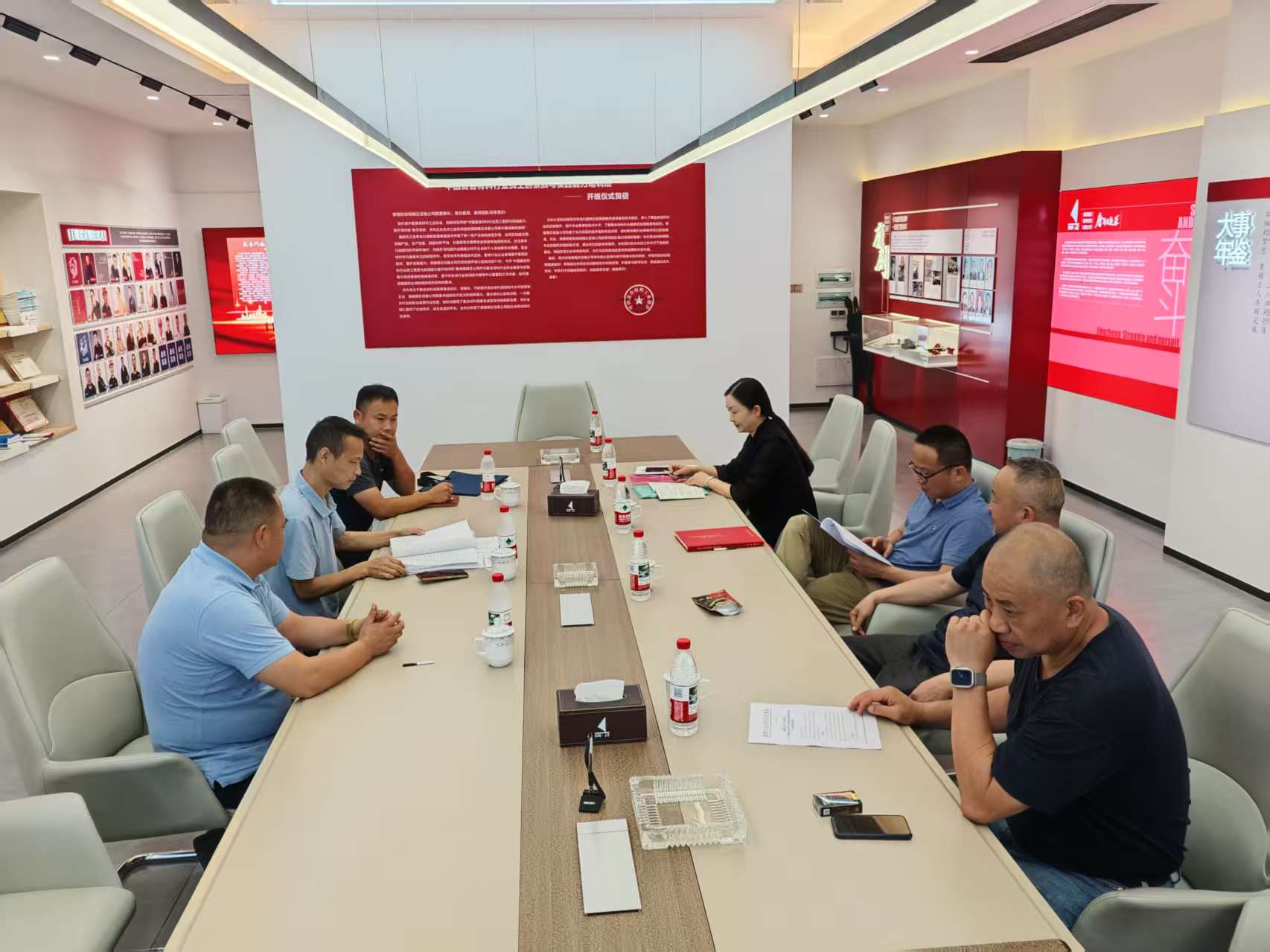 退役军人事务局张局长一行来我司对接退役军人先进典型事宜